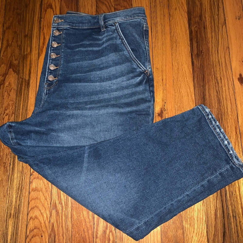 American eagle mom jeans